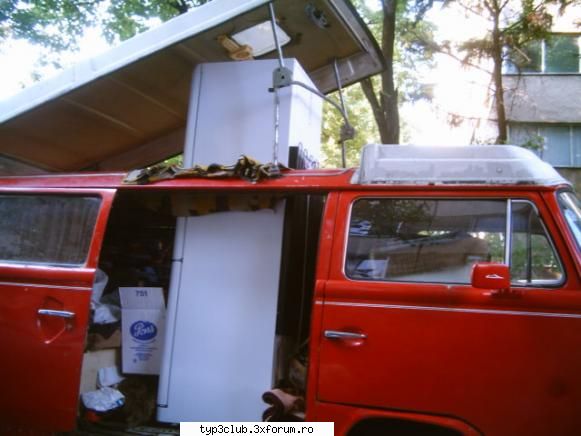 aici faceam un ciubuc... :zzz:  mod unic de transport combine frigo :nebun: ..cand ajung la om, se